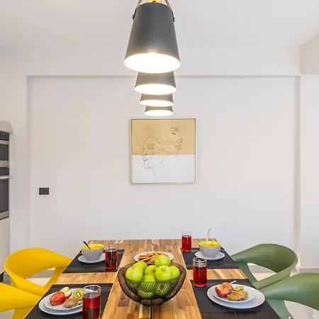 Avithos - Lassu Retreat