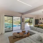 Avithos - Lassu Retreat דירה