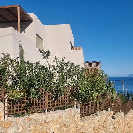 Avithos - Lassu Retreat Apartament *