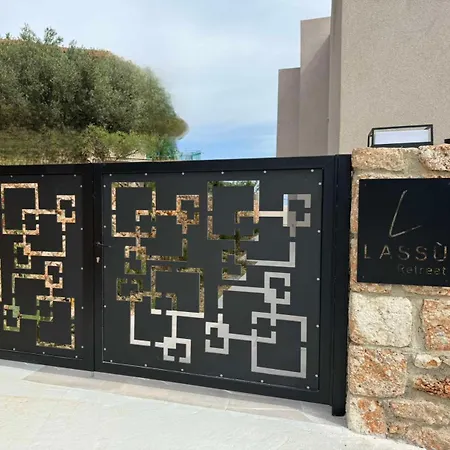 Avithos - Lassu Retreat Zóla