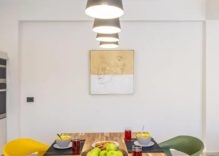 Avithos - Lassu Retreat