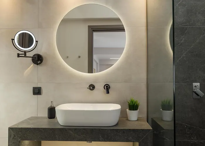 Avithos - Lassu Retreat Zóla